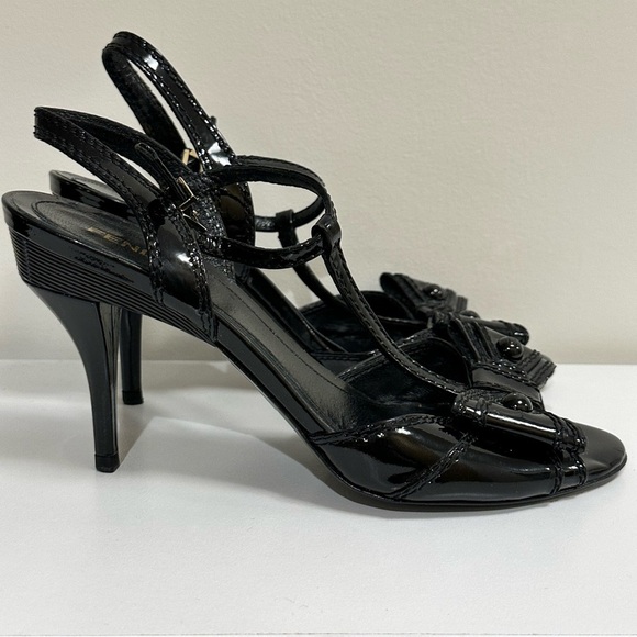 Fendi Black Patent Leather T-strap Bow Heels Sandals Peep Toe size 37 (6.5) - Picture 2 of 8